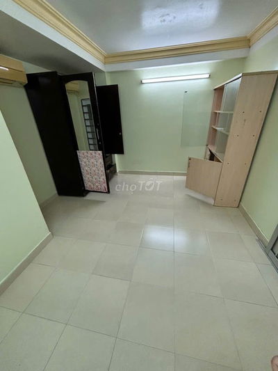 PHÒNG TRỌ TIỆN NGHI, AN TOÀN QUẬN 10 GẦN CÔNG VIÊN LÊ THỊ RIÊNG