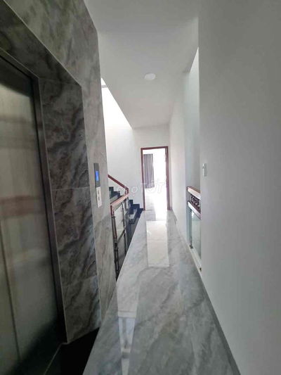 Cho thuê nhà 1 trệt 3 lầu Phường Phước Long B, Quận 9. Dt 150m2/38 tr