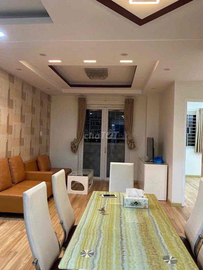 TÌM NỮ Ở GHÉP PHÒNG CHUNG CƯ