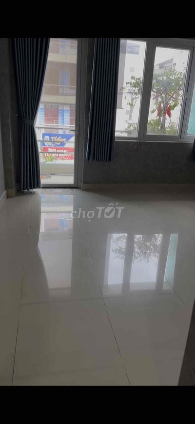 Cho nguyên lầu 2 phòng