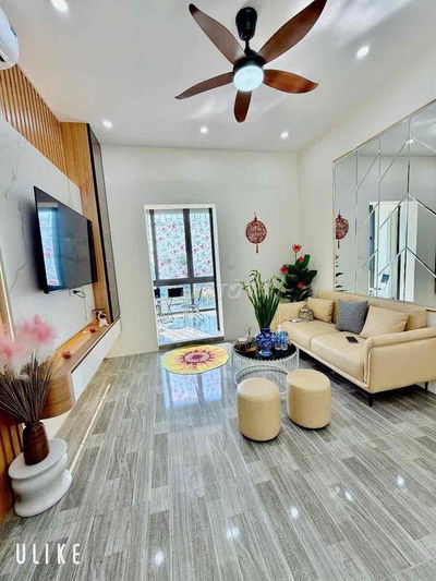 Bán nhà CC Đền Lừ 1 DT:49/70 m, gồm PK,Bếp,2N,FULL nội thất