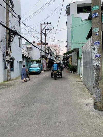 BÁN NHÀ PHẠM PHÚ THỨ Q6, SÁT HXT, SHR, 3 TẦNG, 1.4 TỶ