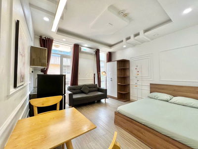 CHO THUÊ PHÒNG TRỌ QUẬN 3, BAN CÔNG, FULL NỘI THẤT GẦN TOÀ NHÀ VIETTEL