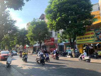 🏠 BÁN GẤP XUẤT CẢNH - 58.5M² - 2 Tầng - Giá 8.2 Tỷ HẺM XE TẢI