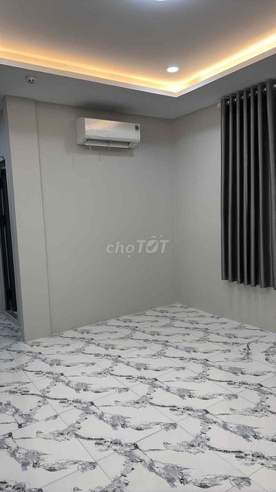 cho thuê phòng trọ , căn hộ cao cấp, mặt đường hà huy giáp q12