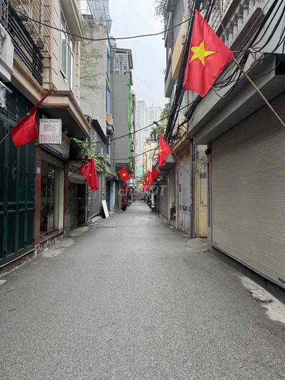 CCMN Thanh Xuân, ngõ thẳng tắp, gần phố, giá tốt