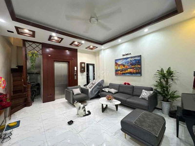 TÂY HỒ Ô TÔ VÀO SÂN 68m RỘNG 4m NHÀ 3 TẦNG 10 Ty 5