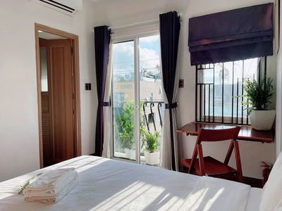 Cho thuê căn hộ 1 phòng ngủ, 55m2, cách biển Mỹ khê 700m