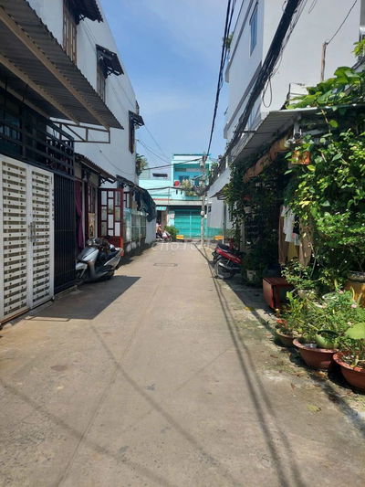 Bán Nhà HXH 5m Hoàng Bật Đạt – 4.5x12.5m, 2 Tầng, Ở Ngay, Chỉ 5.9 Tỷ