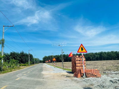 SANG RẺ (46X50=2300M2) ĐẤT THỔ CƯ SHR MT NHỰA DH 519 NGAY CHỢ, ỦY BAN