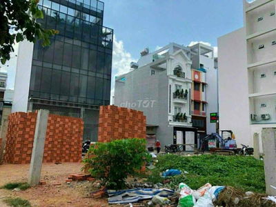 Đất mặt tiền 554 Phạm Văn Đồng, P.13, Bình Thạnh: 18 x 22, giá 59 tỷ.