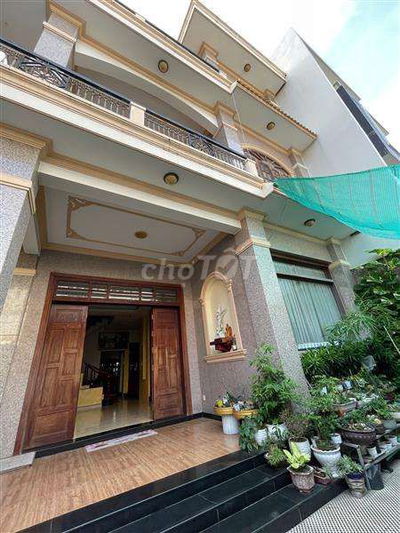 NGỘP BANK. BÁN GẤP BIỆT THỰ CAO CẤP. P BÌNH THỌ. NGAY NGÃ TƯ THỦ ĐỨC