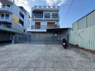 CĂN GÓC ĐẸP 10X18M 3 SÀN TRỐNG TIỆN LÀM VP, DẠY HỌC, SPA, CÓ THANG MÁY