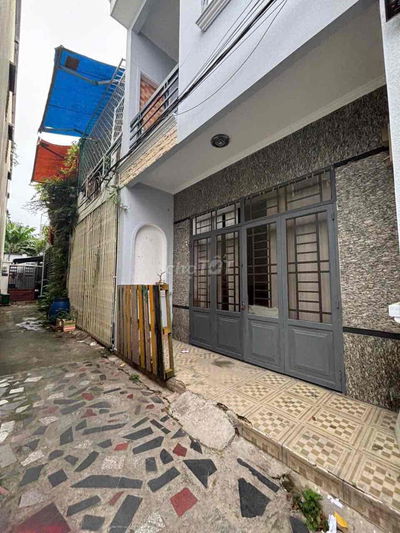 BÁN NHÀ ĐẸP 2 TẦNG GẦN LÊ VĂN VIỆT , LÃ XUÂN OAI P. TĂNG NHƠN PHÚ A