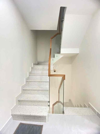 Cần Bán Gấp nhà HXH - Giá chỉ 5ty8 Tl