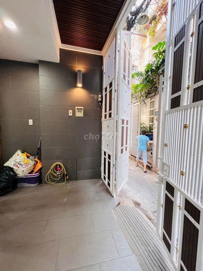 Bán Nhà Mới Khu Phan Xích Long P. Cầu Kiệu TP,HCM 1 trệt 2 lầu 2PN 3WC