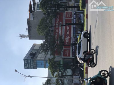 Chính chủ cho thuê nhà mặt phố Lê Quang Đạo. 400m2 mặt tiền 20m