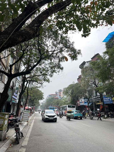 Bán đất sổ đỏ phố Bạch Mai, Hai Bà Trưng 40m2, giá 6.8 tỷ