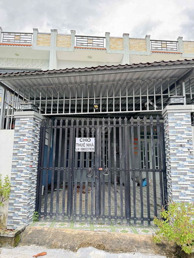 Nhà cách ngã tư xoài đôi 300m