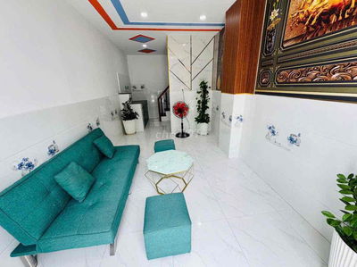 Nhà lầu mới xây chưa sử dụng