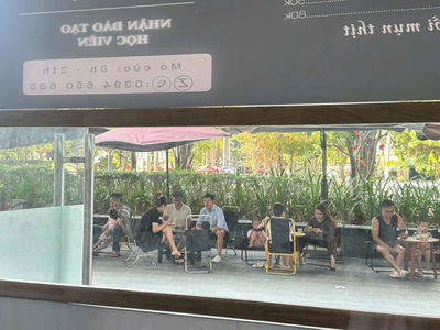 SANG NHƯỢNG QUÁN CÀ PHÊ MINI