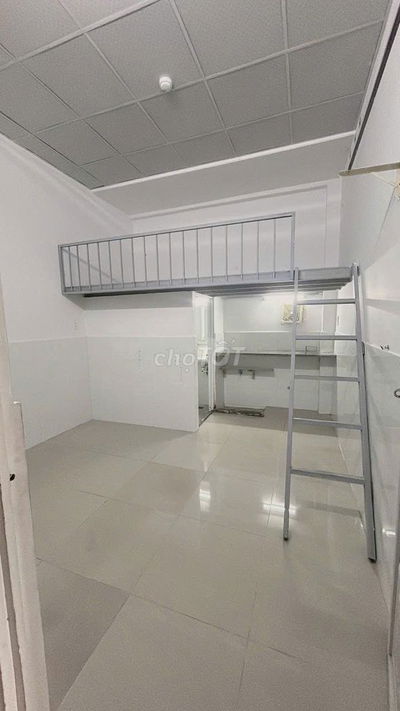 Sang 70 Phòng trọ Mới Mới Xây Full Phòng .