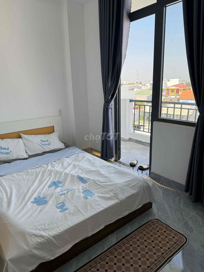 Căn hộ 1PN tách bếp cửa sổ- ban công