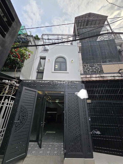 Bán nhà mới vào ở liền quận 6, sổ hồng hoàn công đầy đủ