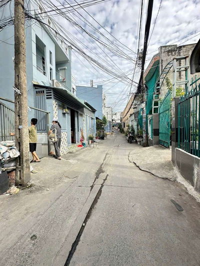 HÀNG HIẾM HIỆP THÀNH - HẺM XE TẢI ĐẬU - 2 TẦNG - SỔ RIÊNG SANG TÊN