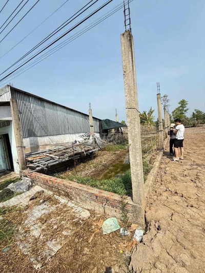 Đất thổ cư 1 phần đã lên dàn móng cọc chuẩn bị xây nhà