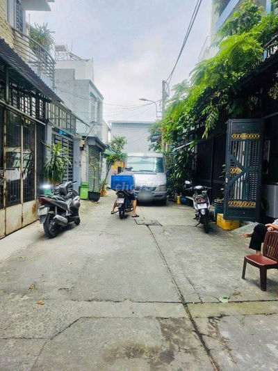 Bán nhà hẻm xe tải 7m, 5 tầng,5pn,4x17, không dính qh, nhỉnh 8 tỷ, SHR