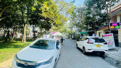 bán gấp căn nhà phố KDC Trung Sơn, đối diện CV 100m2 giá chỉ 15.8 tỷ