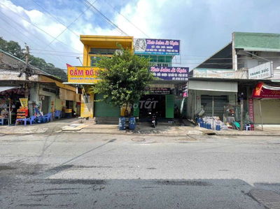 Nhà trọ 1 trệt 1 lầu kdc kế bên chợ Xóm Vắng và kcn Sóng Thần Dĩ An