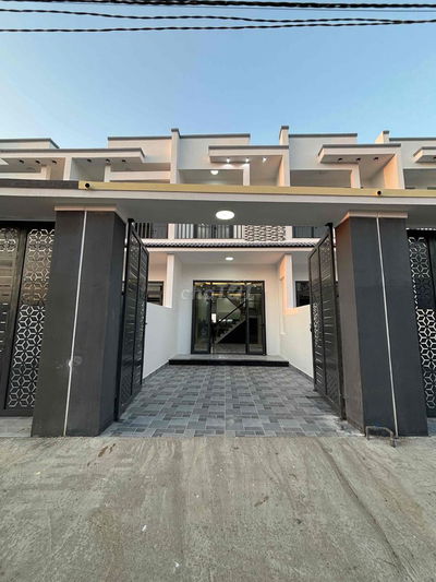 NHÀ MỚI HOÀN CÔNG -CẦN CHỦ ĐÓN TẾT- GIÁ CẢ HỢP LÍ YÊU THƯƠNG