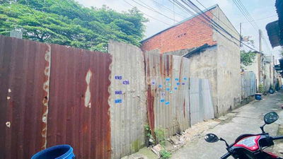 Đất gần ngã tử đồi mồi, phường Dĩ An, Tp Dĩ An.