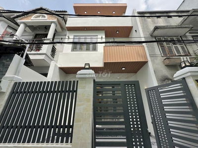 Cần cho thuê nhà HXH 140/4A Đặng Văn Ngữ P.15 Q.Phú Nhuận.