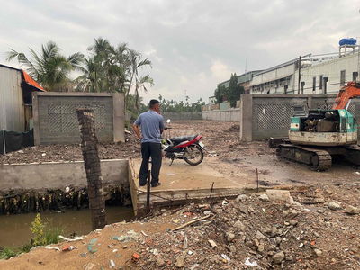 chính chủ bán lo đất mặt tiền Nhi bình 4 dt 1600 m giá 20 tỷ