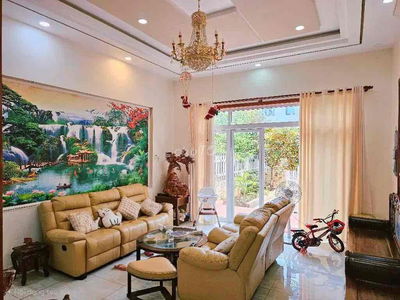 Biệt thự góc 2 mặt tiền KDC Gia Hoà, DT: 252m2, giá bán 23.8 Tỷ