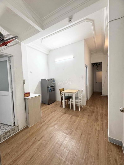 CHDV 2pn 1pk full nội thất, ban công-cửa sổ, ko chung chủ, DT:60m2.