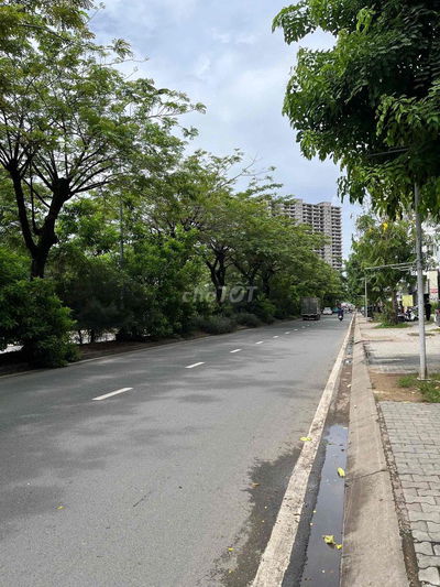 cho thuê nhà mặt tiền Hoàng Quốc Việt - sát Phú Mỹ Hưng - tiện kdoanh