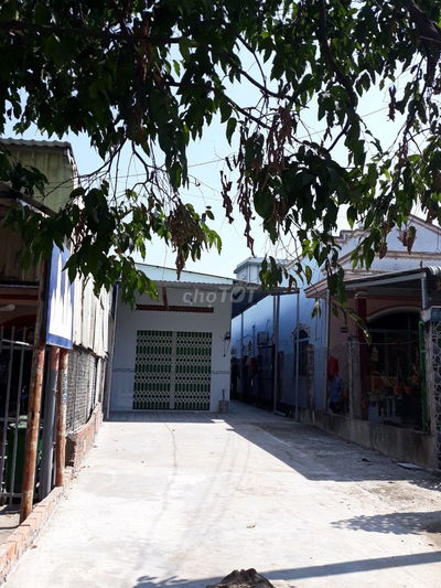 Phòng trọ  21m2 số 66B đường Nguyễn Trung Trực . TT Bến Lức LA