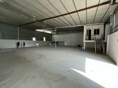 KHO XƯỞNG 12X30M TRẦN CAO XƯỞNG KIÊN CỐ GIÁ TỐT