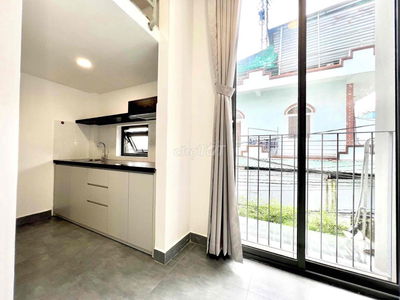 GẦN VLU EMART FULL NỘI THẤT THUẬN TIỆN VỀ BÌNH THẠNH, SÂN BAY