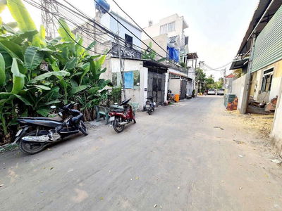 Đất hẻm 1/ đường APĐ3 gần Senturia Vườn Lài, 8 x 15