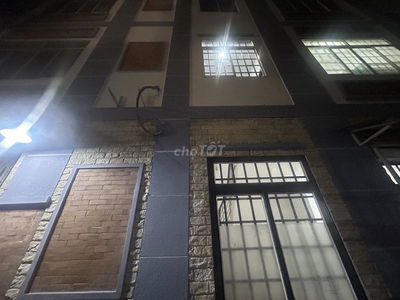 QUẬN 10 - NGUYỄN DUY DƯƠNG - NGANG KHỦNG 13M - 4 TẦNG BTCT - 55M2