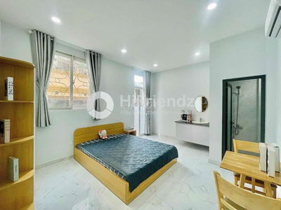 Cho Thuê Studio 25m2 Balcon Cửa Sổ Ngay Vòng Xoay Dân Chủ Quận 3