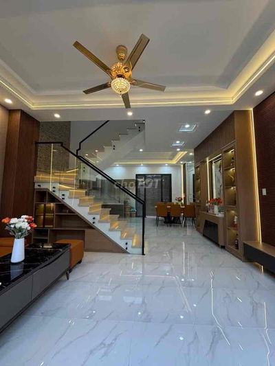 NHÀ ĐẸP FULL NỘI THẤT, 5.5X12M, 2 TẦNG BTCT, TÂN HOÀ ĐÔNG, GIÁP QUẬN 6