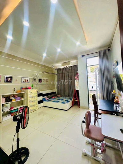 Chủ định cư Mỹ,gửi bán nhà cạnh ĐH Ngân Hàng Thủ Đức 108m2,chỉ 6.6 tỷ