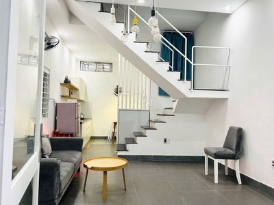 BÁN NHÀ CMT8 P.4 Q.3 3 TẦNG 32M2 (4M x 8M) KHU TRUNG TÂM 5,55 T TL