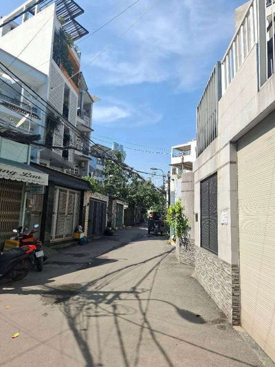 NHÀ 2TẦNG HẺM XE HƠI SÁT CHỢ THẠCH ĐÀ PHẠM VĂN CHIÊU 4,3x15,5*CÓ 6T TL